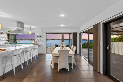 Photo of property in 2/10 Lilford Place, Half Moon Bay, Auckland, 2012