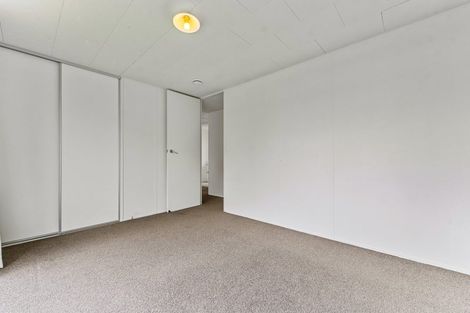 Photo of property in 28 Devonshire Road, Unsworth Heights, Auckland, 0632