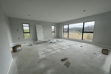 Photo of property in 16 Lumber Rise, Swanson, Auckland, 0614