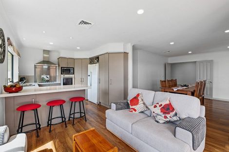 Photo of property in 9 Devoy Drive, Owhata, Rotorua, 3010