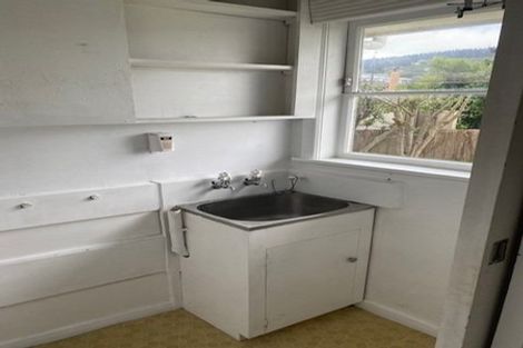 Photo of property in 5 Oxford Street, Tawa, Wellington, 5028