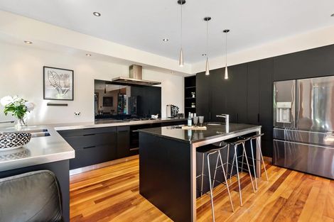 Photo of property in 32 Terrace Street, Bannockburn, Cromwell, 9384