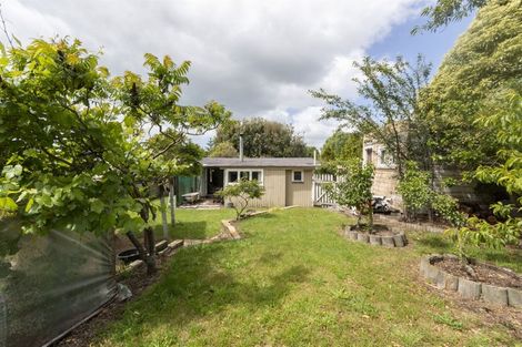 Photo of property in 44 Queens Avenue, Waikuku Beach, 7402