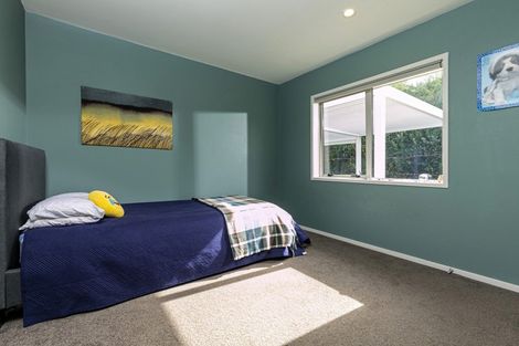 Photo of property in 60 Muriwai Road, Waimauku, 0812