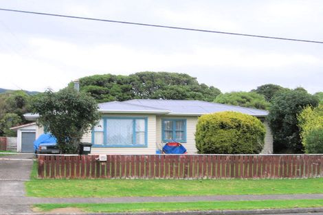 Photo of property in 56 Ngaio Road, Waikanae, 5036