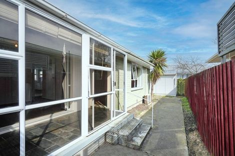 Photo of property in 2 Cradock Street, South New Brighton, Christchurch, 8062