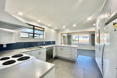 Photo of property in 179 Hobsonville Road, Hobsonville, Auckland, 0618