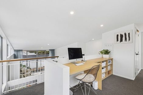 Photo of property in 32 Mantell Street, Seatoun, Wellington, 6022