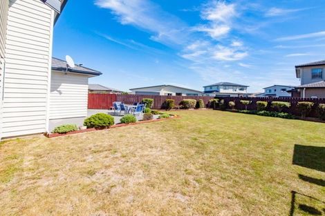 Photo of property in 8 Montego Place, Grenada Village, Wellington, 6037