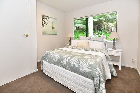Photo of property in 16 Dee Place, Torbay, Auckland, 0630