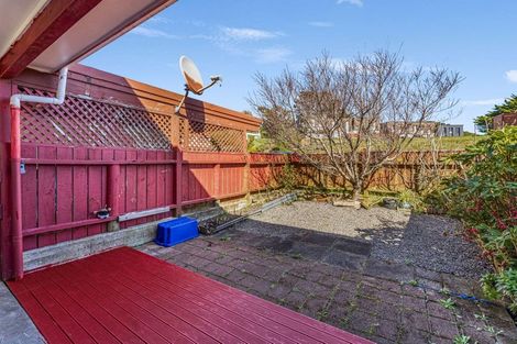 Photo of property in 19 Hollydale Grove, Churton Park, Wellington, 6037