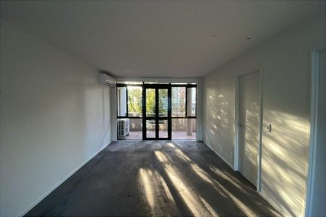 Photo of property in 2/21 Hewitts Road, Merivale, Christchurch, 8014