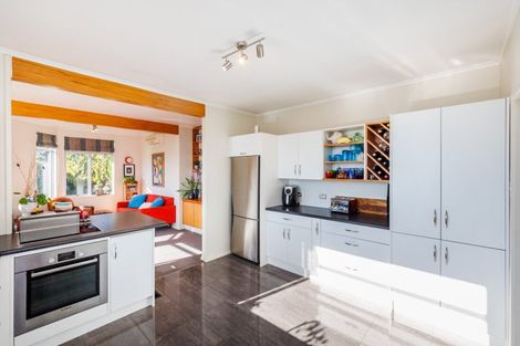 Photo of property in 15 Mountain View Road, Fitzherbert, Palmerston North, 4410