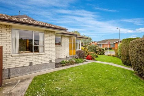 Photo of property in 2a Mallett Place, Halswell, Christchurch, 8025