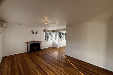 Photo of property in 22 Banks Street, Marfell, New Plymouth, 4310