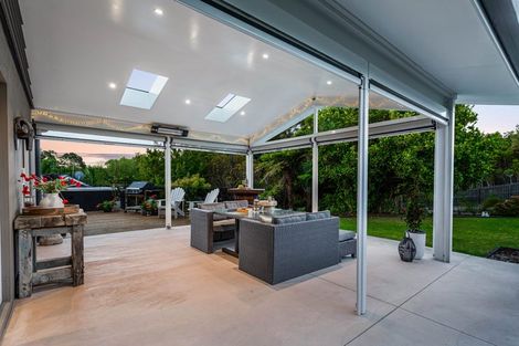 Photo of property in 6 Sunnyview Road, Greenhithe, Auckland, 0632