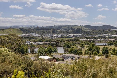 Photo of property in 30 Broadwater Close, Pyes Pa, Tauranga, 3112