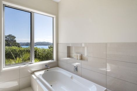 Photo of property in 10 Paine Brown Way, Russell, 0272