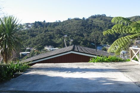 Photo of property in 17b Holborn Drive, Stokes Valley, Lower Hutt, 5019