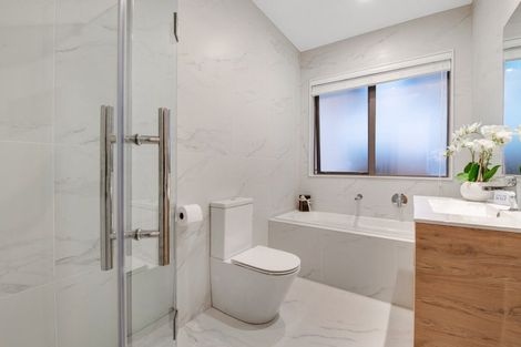 Photo of property in 22 Takurua Terrace, Orewa, 0931