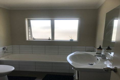 Photo of property in 55b Kenderdine Road, Papatoetoe, Auckland, 2025