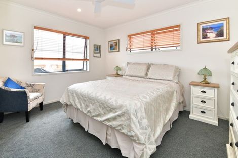 Photo of property in 21 Discovery Drive, Gulf Harbour, Whangaparaoa, 0930
