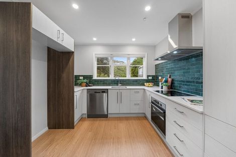 Photo of property in 3 Fraser Avenue, Johnsonville, Wellington, 6037