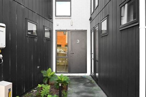 Photo of property in 1/3 Dowding Street, Melville, Hamilton, 3206