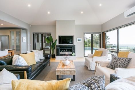 Photo of property in 191 Durham Drive, Havelock North, 4130