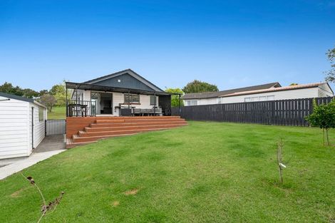 Photo of property in 1 Devonshire Road, Unsworth Heights, Auckland, 0632
