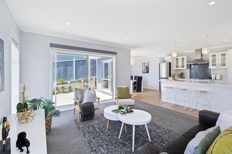 Photo of property in 5 Madeira Close, Whitby, Porirua, 5024