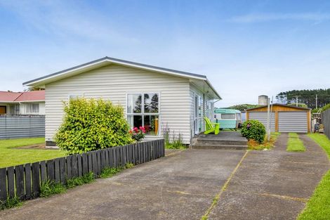 Photo of property in 13 Gibson Place, Patea, 4520