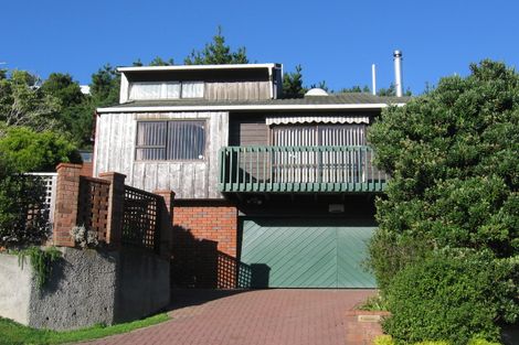 Photo of property in 16 Wingfield Place, Churton Park, Wellington, 6037