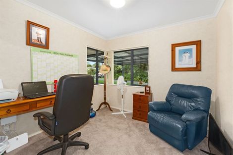 Photo of property in 1 West Peak Way, Otaki, 5512