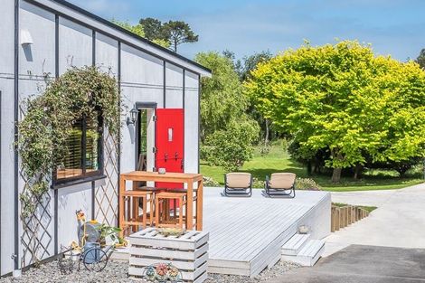 Photo of property in 178 Main Road South, Raumati South, Paraparaumu, 5032