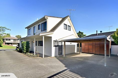 Photo of property in 1/33a Pickwick Parade, Mellons Bay, Auckland, 2014