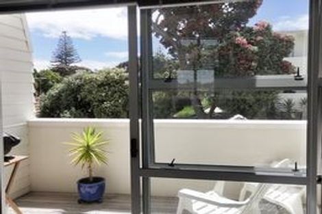 Photo of property in 9/3 Riverside Road, Orewa, 0931