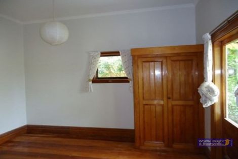 Photo of property in 30 Taupata Street, Redcliffs, Christchurch, 8081
