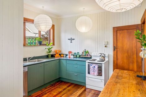 Photo of property in 31 Ocean Road, Paekakariki, 5034