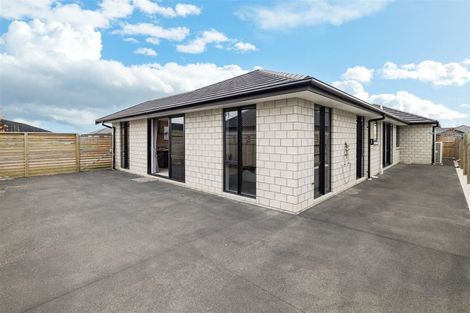 Photo of property in 32 Bill Harvey Drive, Halswell, Christchurch, 8025