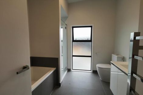 Photo of property in 72 Manarini Road, Westgate, Auckland, 0614