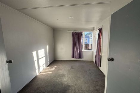 Photo of property in 25 Petherick Street, Taita, Lower Hutt, 5011