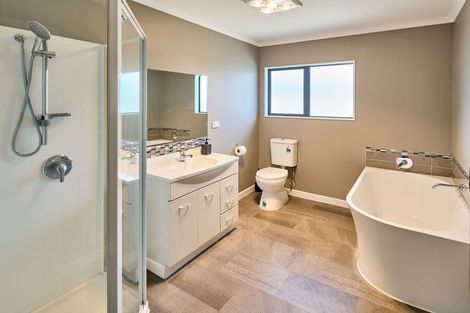 Photo of property in 59 Kapiti Crescent, Titahi Bay, Porirua, 5022