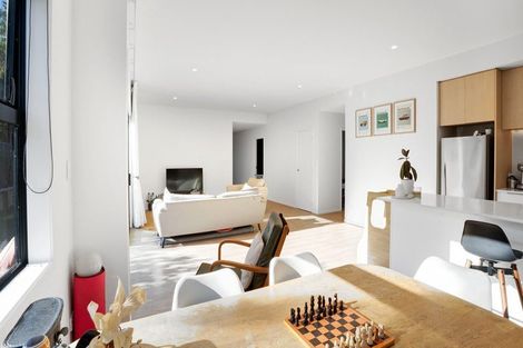 Photo of property in 7a Saxton Road, Upper Vogeltown, New Plymouth, 4310