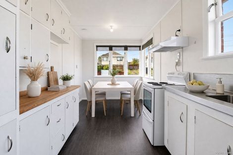 Photo of property in 10 Kauri Street, Gonville, Whanganui, 4501
