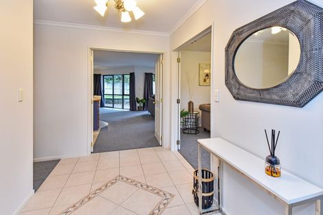 Photo of property in 7 Crannich Place, Wattle Downs, Auckland, 2103