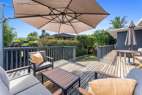 Photo of property in 22 Himalaya Drive, Half Moon Bay, Auckland, 2012