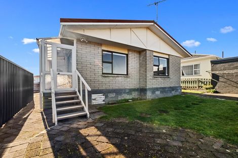 Photo of property in 19 Tukapa Street, Westown, New Plymouth, 4310