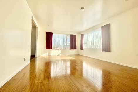 Photo of property in 41 Sharland Avenue, Manurewa, Auckland, 2102