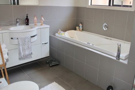 Photo of property in 3 Arawa Lane, Whitianga, 3510